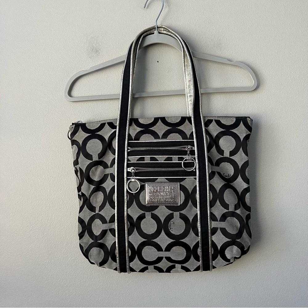 Coach Poppy Op Art Logo Glam Leather Silver Black Tote